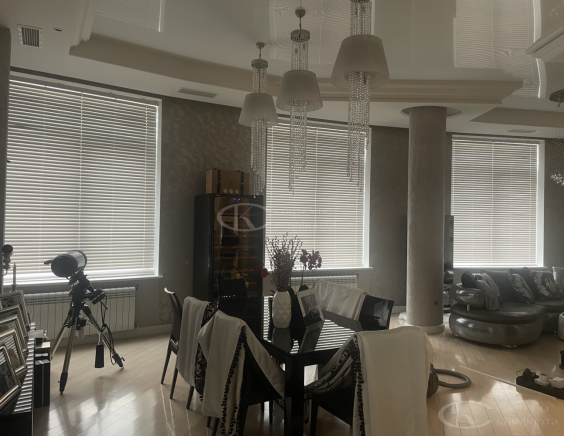 Горизонтальные алюминиевые жалюзи