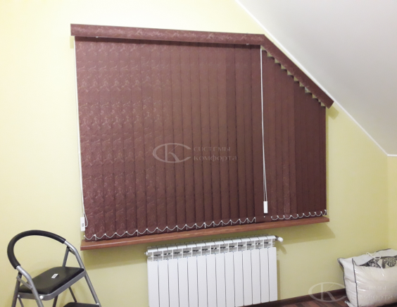 Портфолио жалюзи на треугольные окна